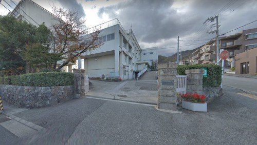 宝梅中学校