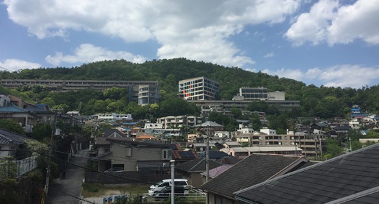 阪急宝塚沿線の戸建てが大正期より選ばれ続けてきた理由とは？それは、住民・行政により守られ続ける自然共生型の住環境。そして大阪都心へ直通アクセス＆発展を続ける周辺商業都市。