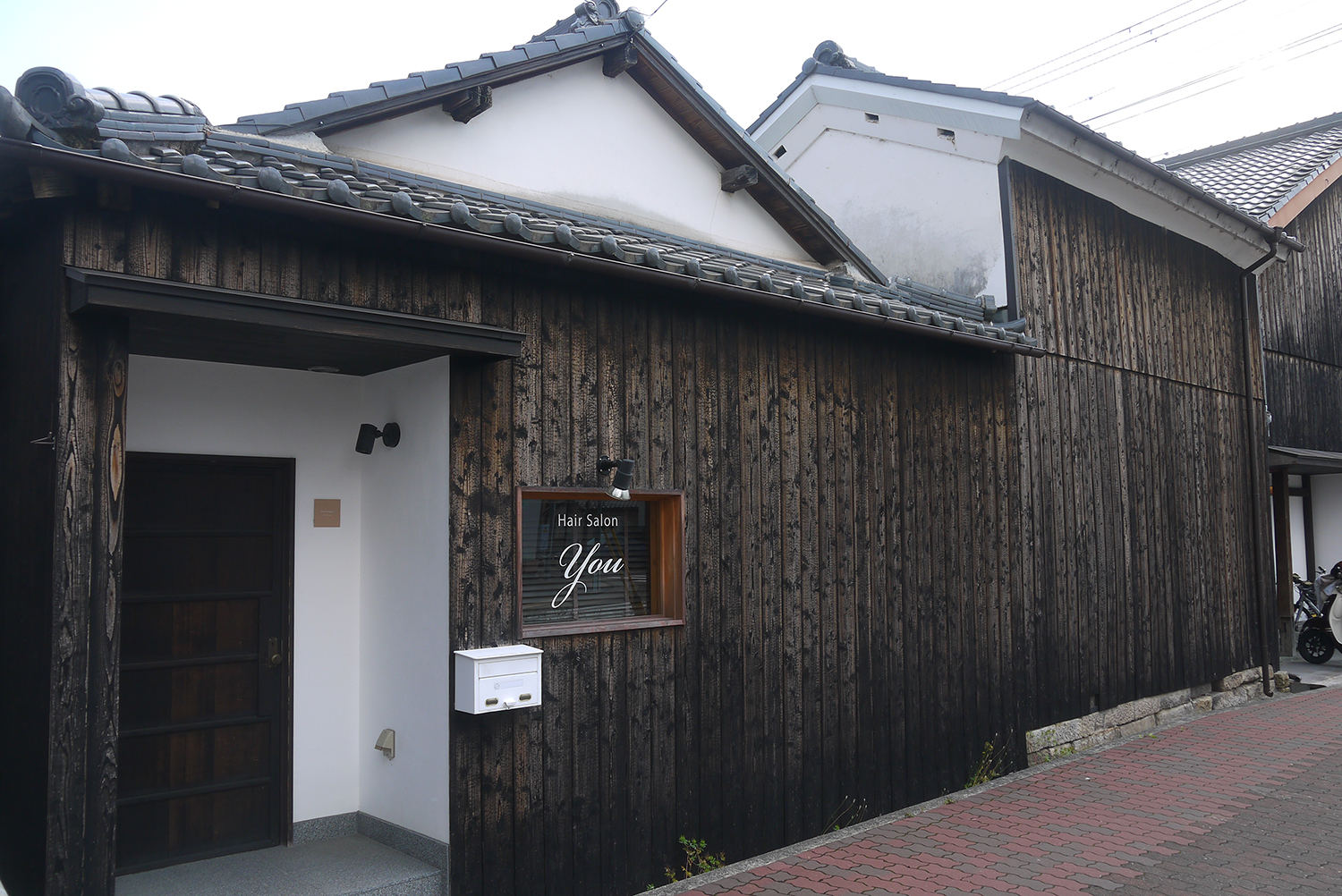JR三田駅、南エリアにある、おしゃれヘアサロン「You」